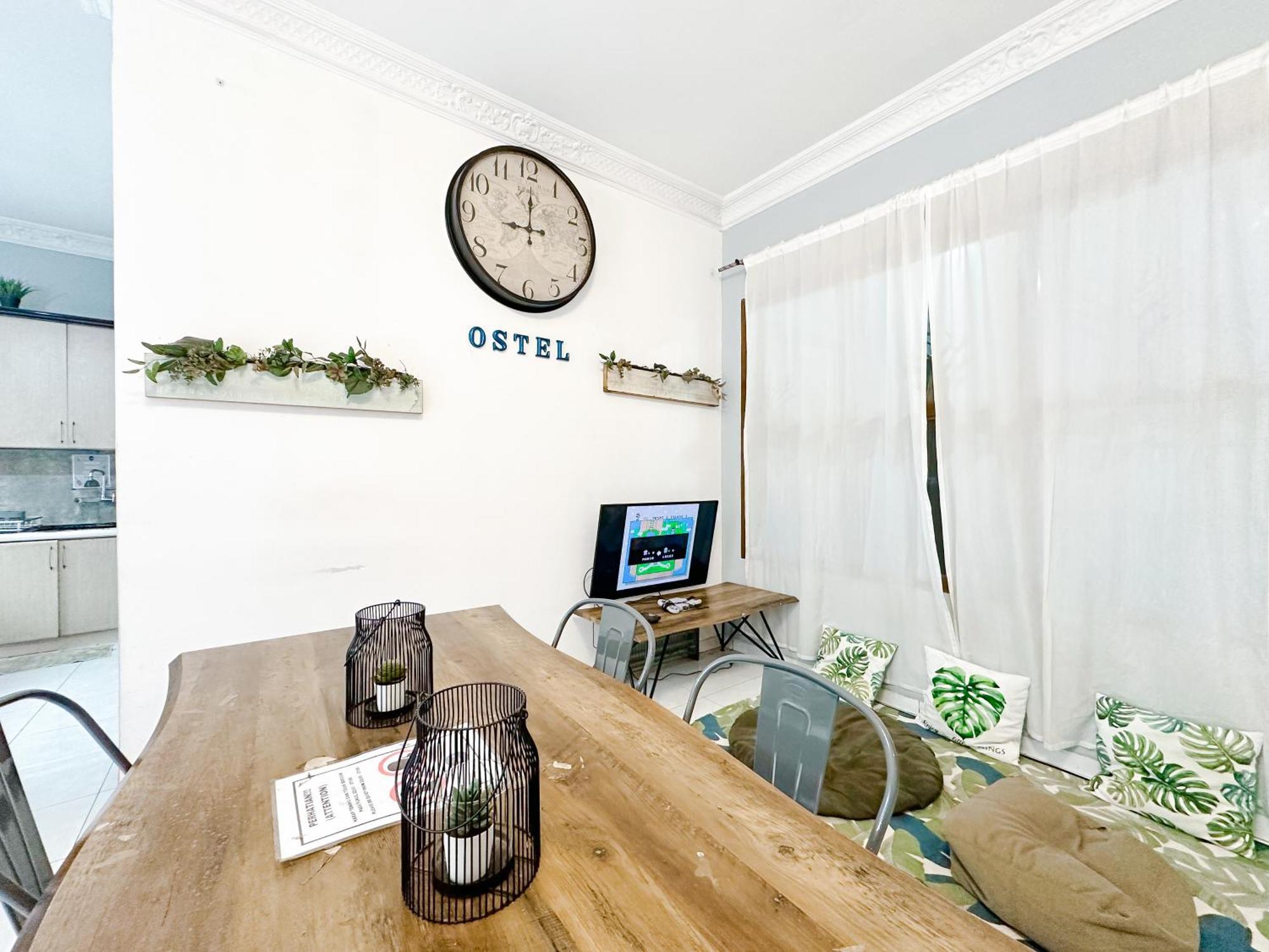 Hostel OsteL By OstiC Bandung Exterior foto