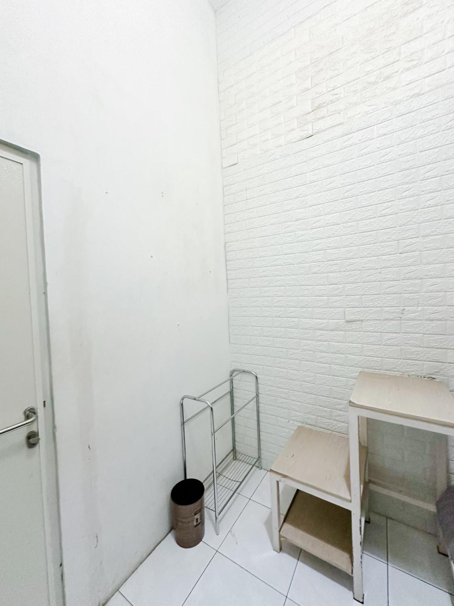 Hostel OsteL By OstiC Bandung Exterior foto
